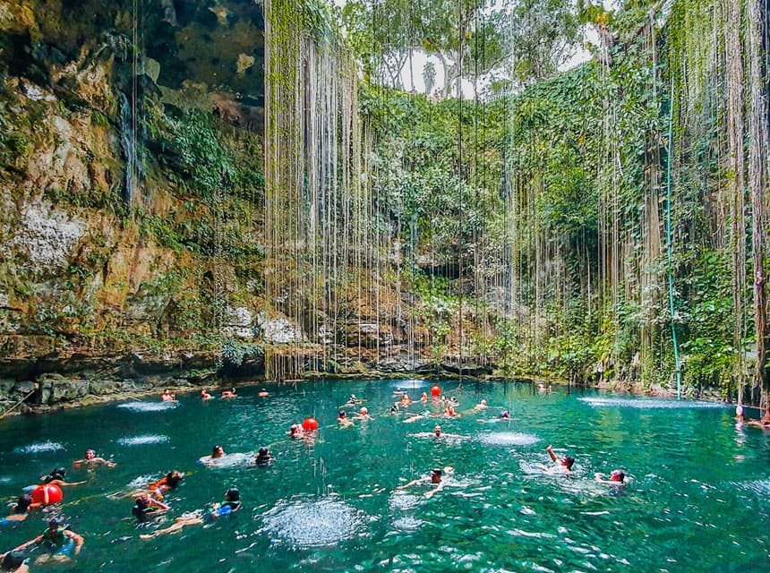 As piscinas mais espetaculares do mundo: Cenote Ik Kil, México.
