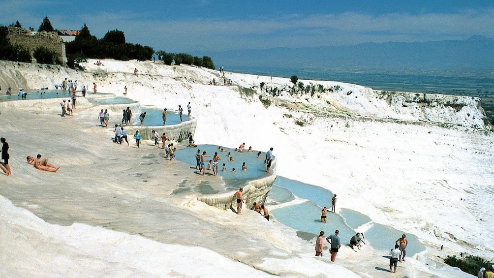 As piscinas mais espetaculares do mundo: Pamukkale Thermal Pools, Turquia.