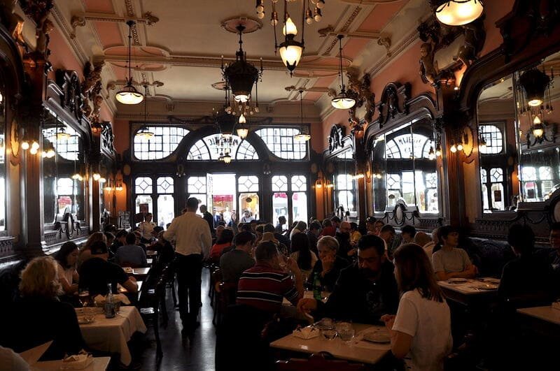 Café Majestic.