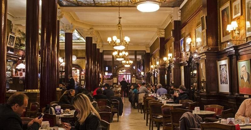 Os Cafés Mais Históricos do Mundo: Café Tortoni.
