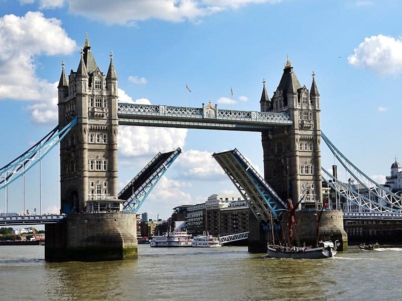 As Pontes que se Tornaram Ícones Nacionais: Ponte de Londres